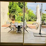 La Gannatoise Family With Garden וילה