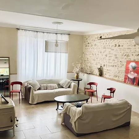 别墅 La Gannatoise Family With Garden