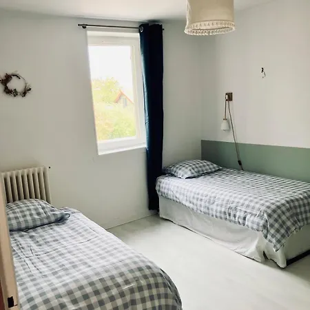 La Gannatoise Family With Garden 别墅