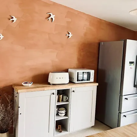 别墅 La Gannatoise Family With Garden